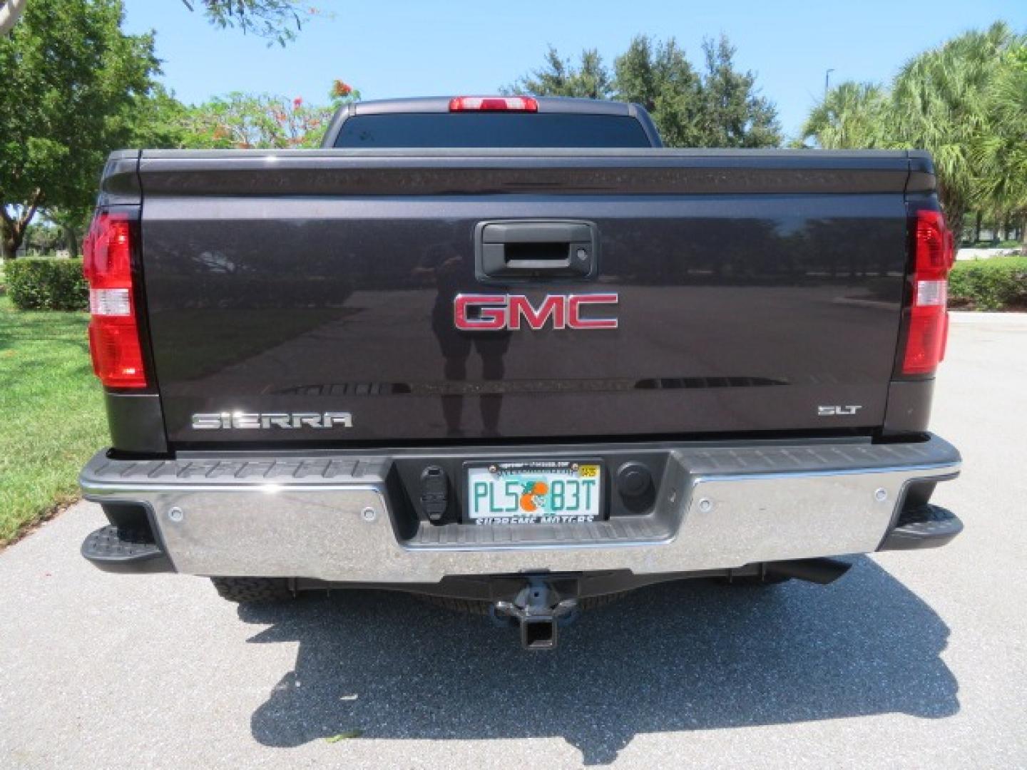 2014 /Black GMC Sierra 1500 SLT Crew Cab 2WD (3GTP1VEC2EG) with an 5.3L V8 OHV 16V engine, 6-Speed Automatic transmission, located at 4301 Oak Circle #19, Boca Raton, FL, 33431, (954) 561-2499, 26.388861, -80.084038 - Photo#12